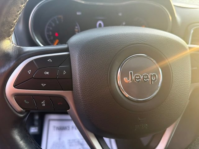Used 2019 Jeep Grand Cherokee Limited AWD/4WD image 17