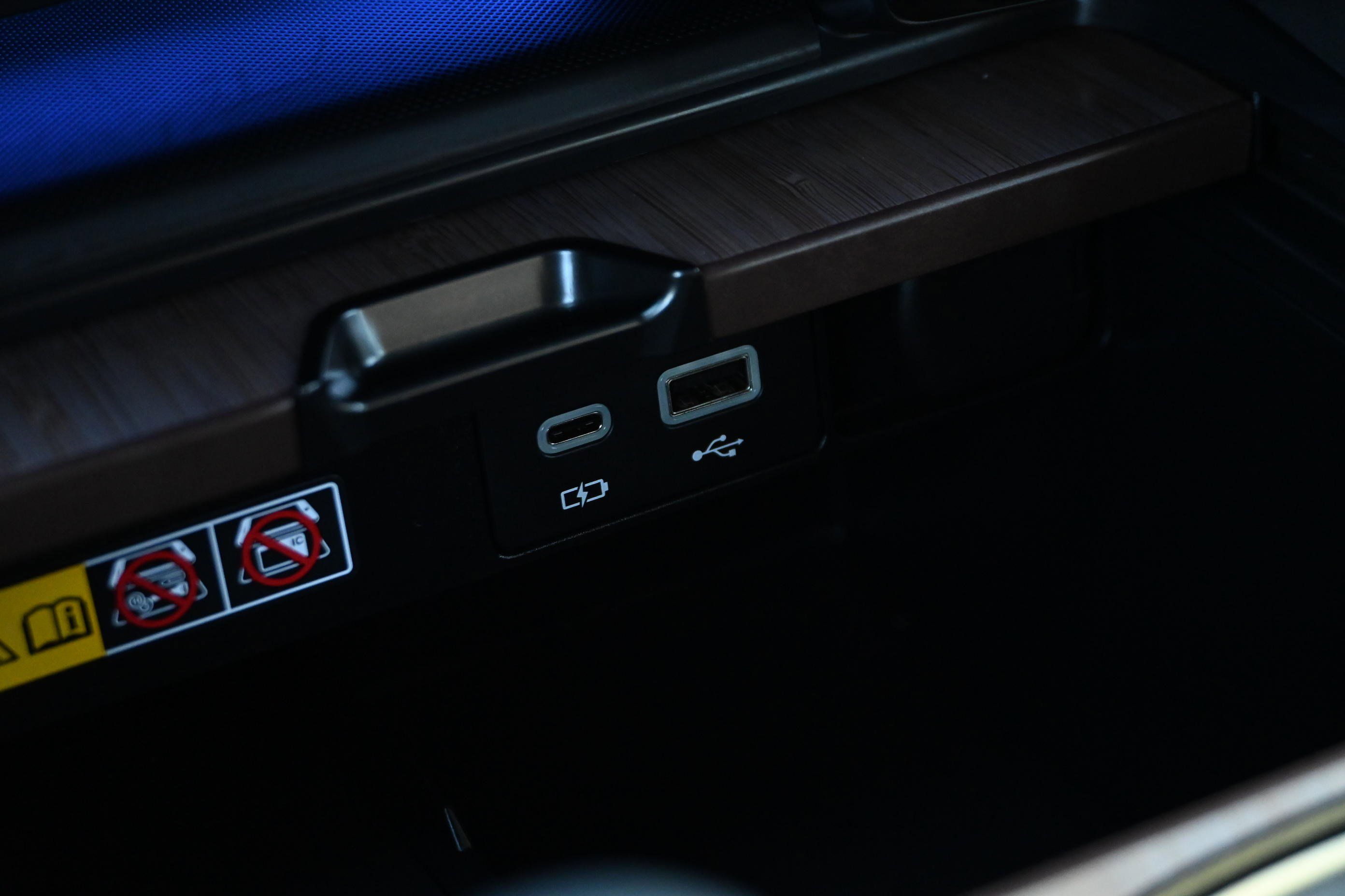 Used 2026 Lexus RX 350 Premium Plus w/ Accessory Package (Z1) image 35