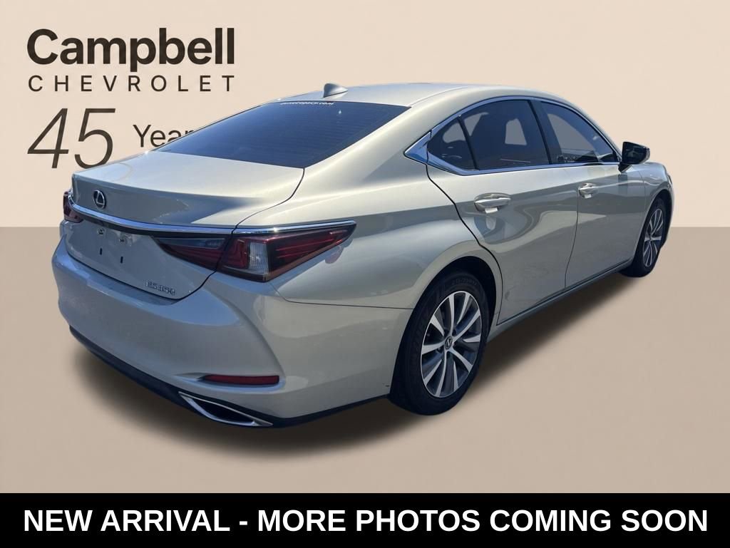 Used 2021 Lexus ES 350 w/ Accessory Package FWD image 5