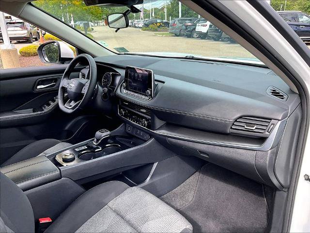 Certified 2026 Nissan Rogue SV AWD/4WD image 14