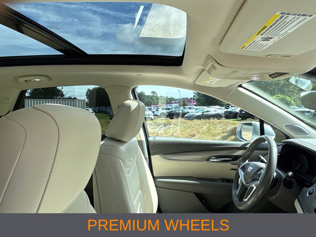 Used 2020 Cadillac XT5 Premium Luxury FWD image 14