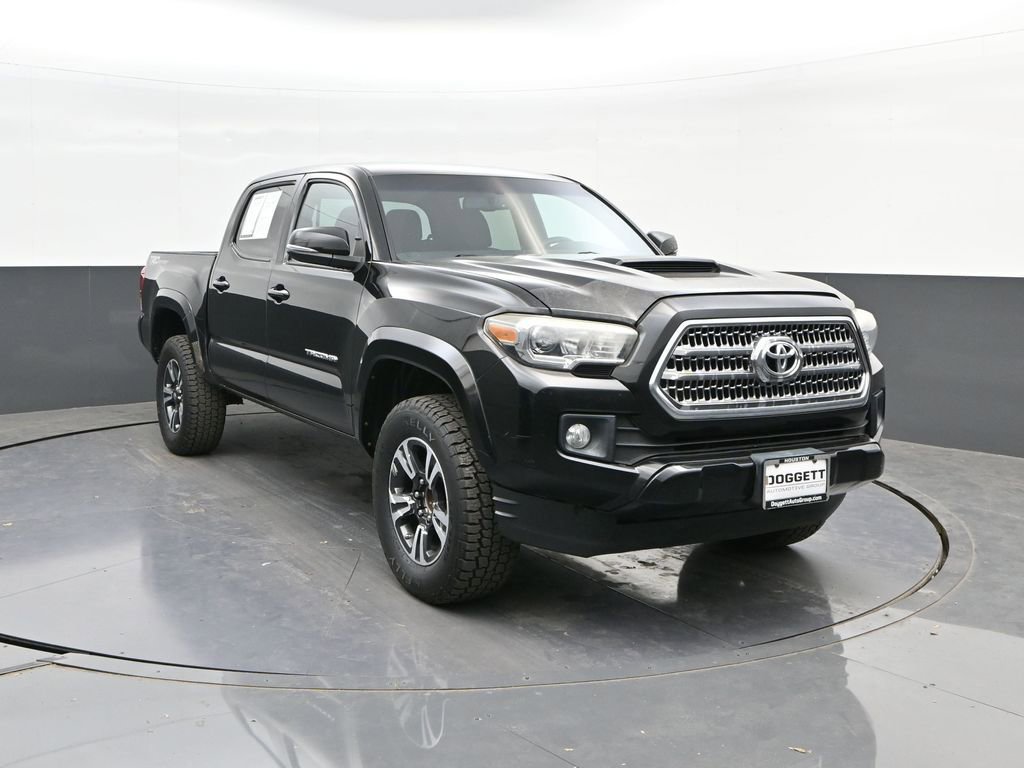Used 2017 Toyota Tacoma TRD Sport w/ Tow Package image 22