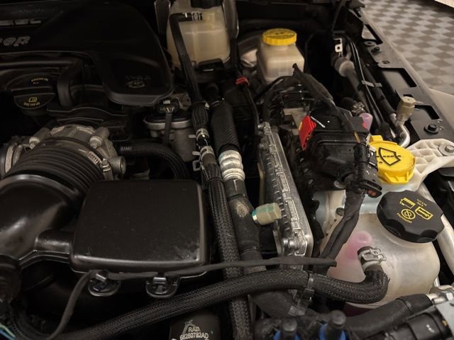 Used 2020 Jeep Wrangler Unlimited Sahara image 24