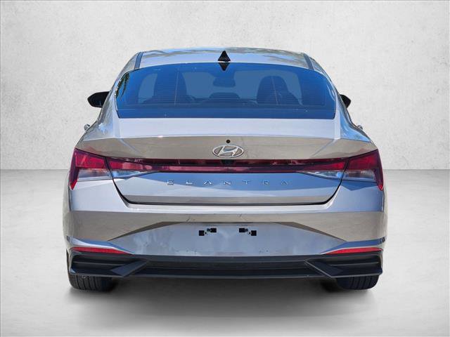 Used 2023 Hyundai Elantra SEL w/ Convenience Package FWD image 7