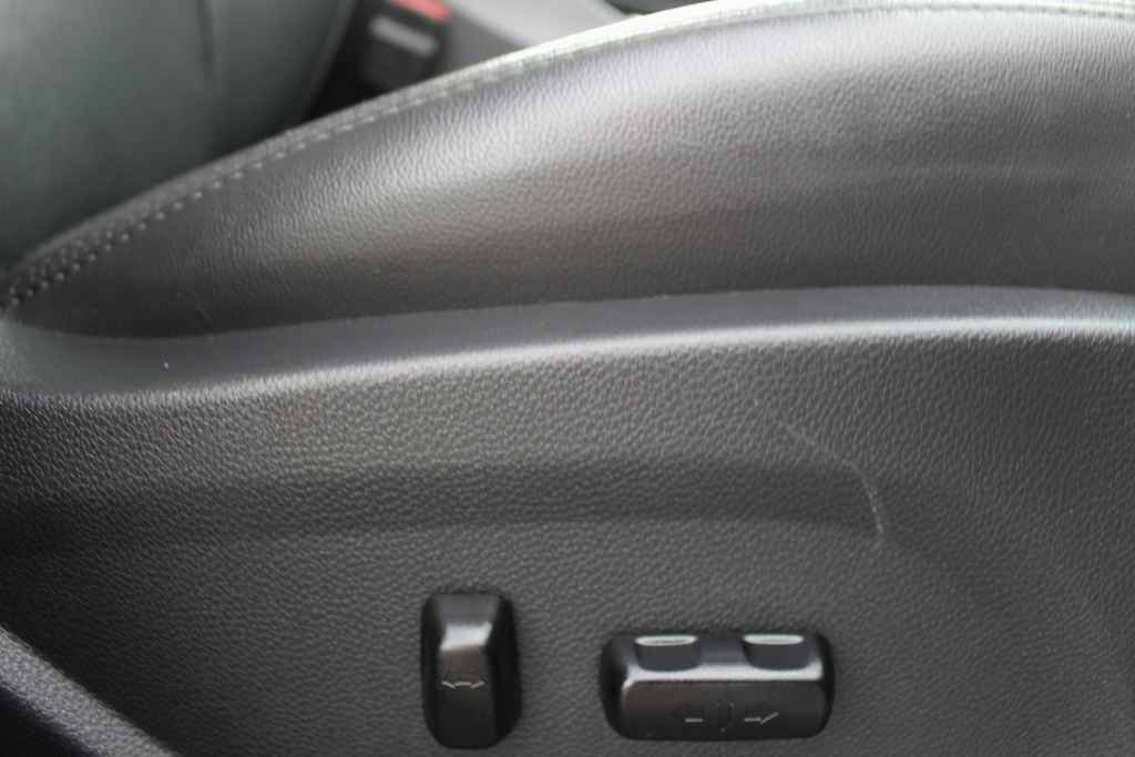 Used 2017 Hyundai Santa Fe Sport FWD image 33