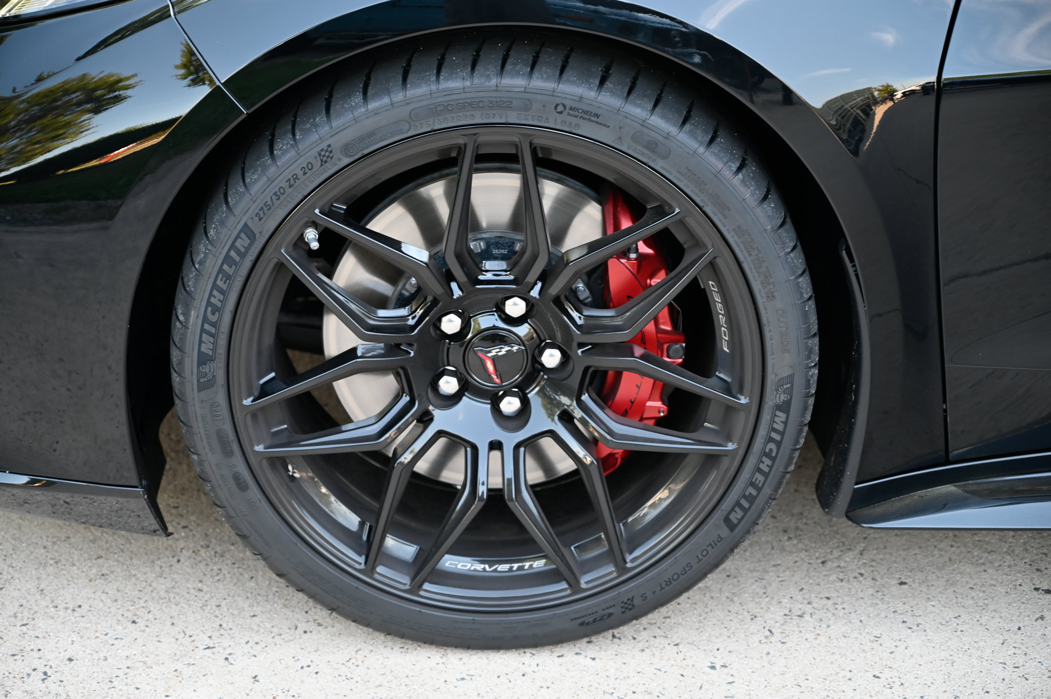 Used 2026 Chevrolet Corvette Z06 RWD image 9