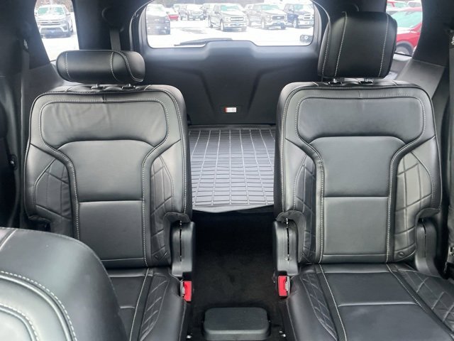 Used 2018 Ford Explorer Platinum image 47