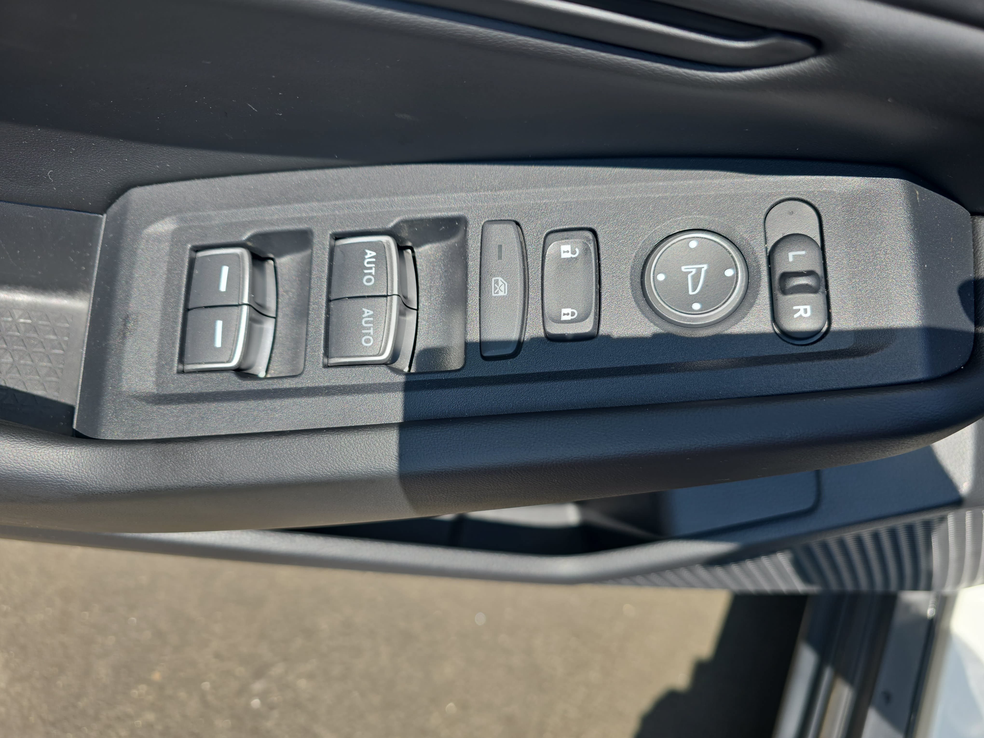 Used 2023 Honda Accord EX image 26