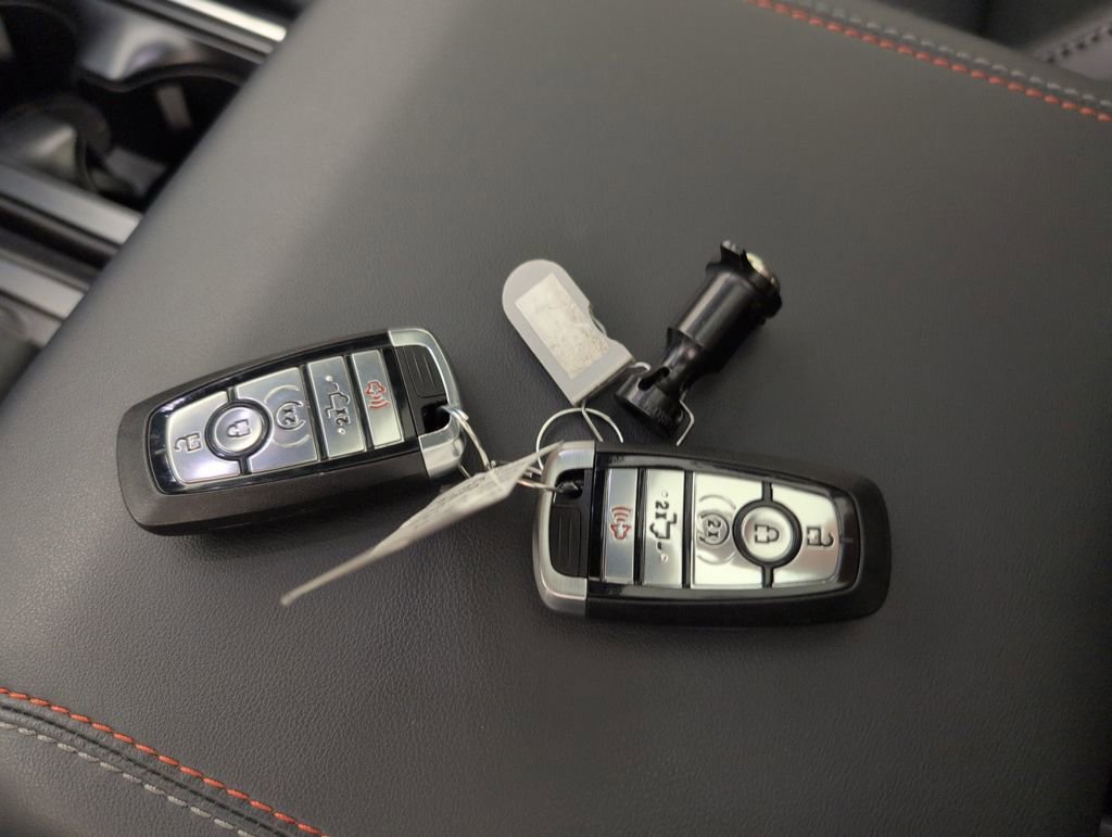 Used 2025 Ford F150 Raptor image 46