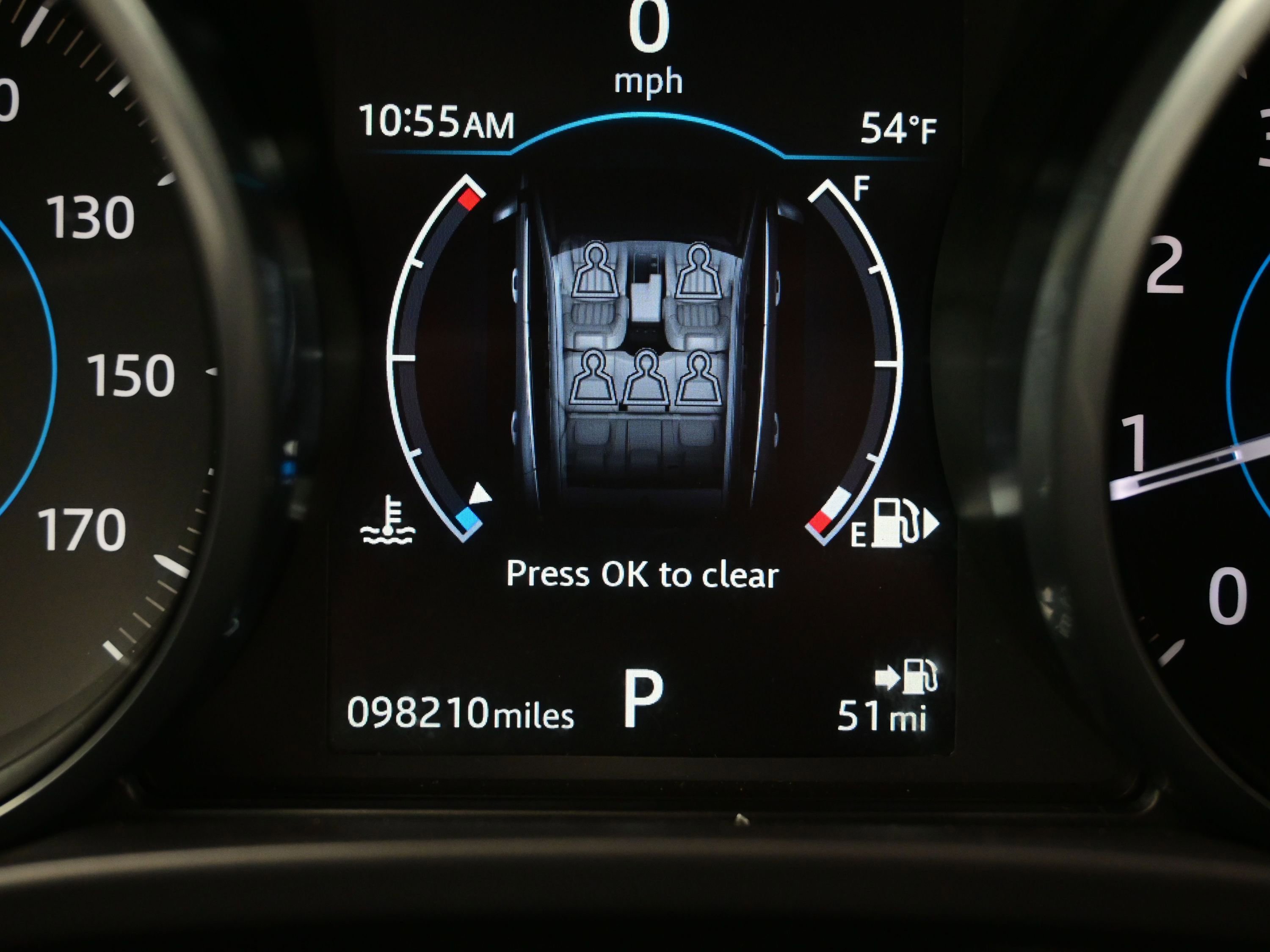 Used 2018 Jaguar F-PACE Premium image 26