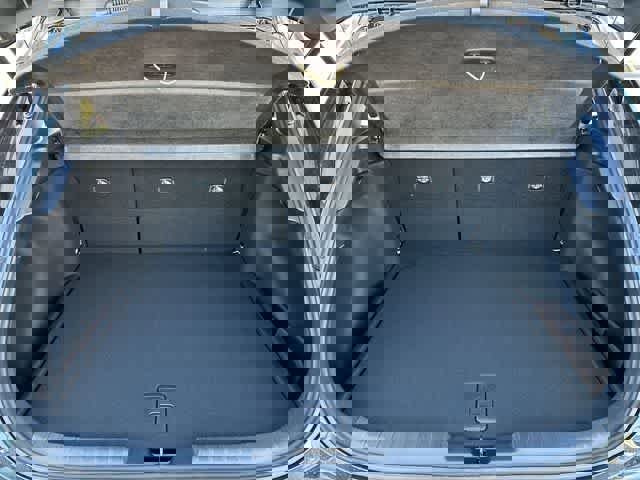 Used 2025 Toyota Corolla SE image 21