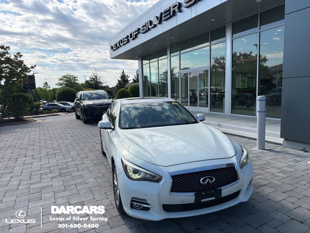 Used 2015 INFINITI Q50 Premium w/ Technology Package AWD/4WD image 1