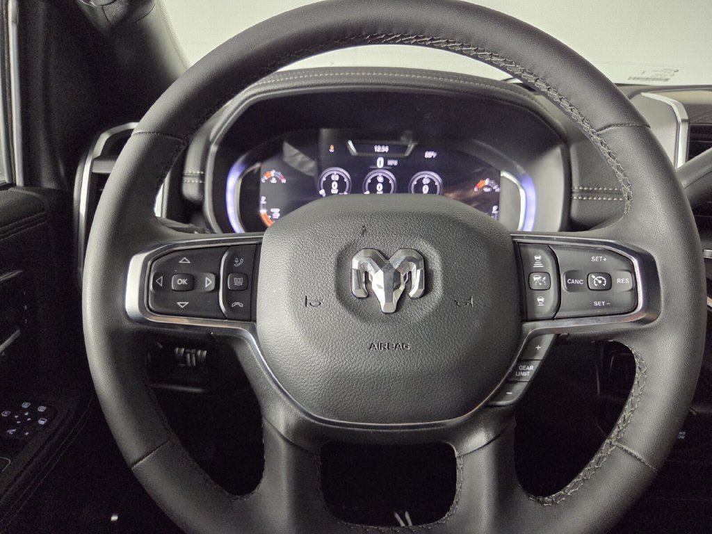 Used 2026 RAM 2500 Laramie AWD/4WD image 16