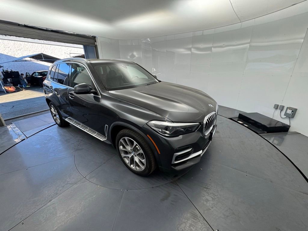Used 2023 BMW X5 xDrive40i image 7