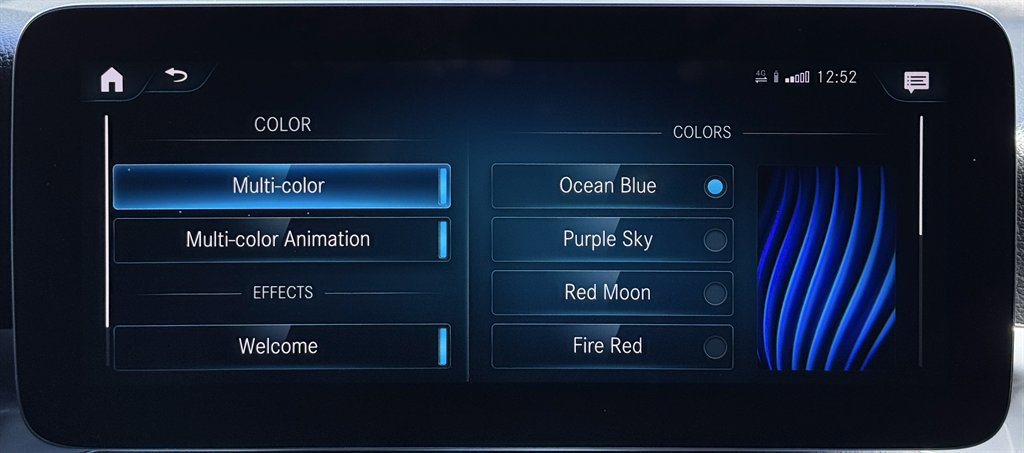 Used 2021 Mercedes-Benz GLC 300 4MATIC w/ AMG Line image 91