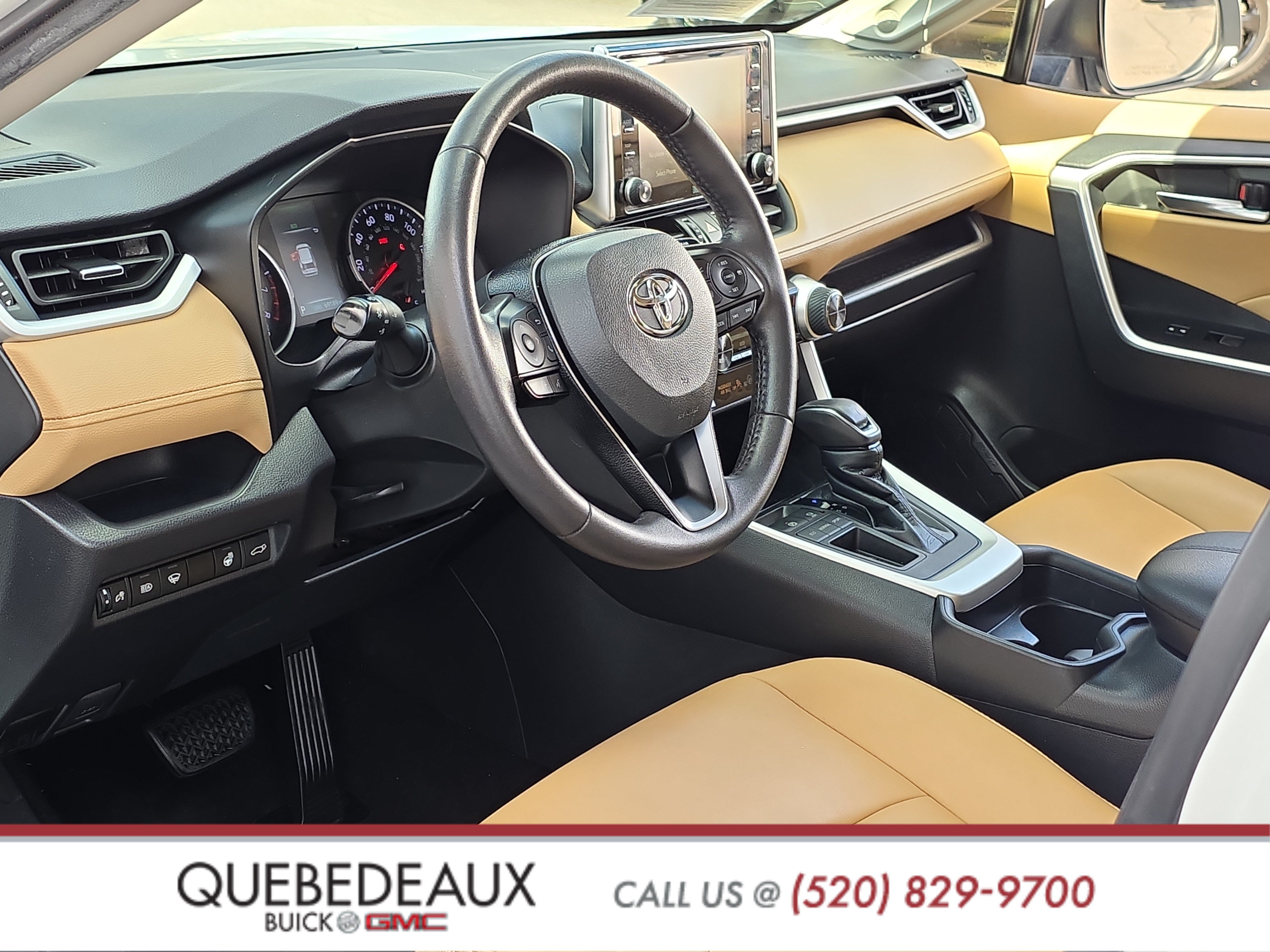 Used 2021 Toyota RAV4 XLE Premium FWD image 10