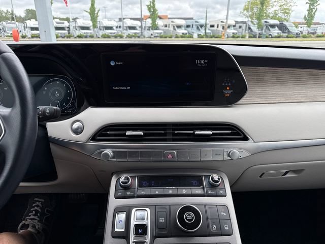 Used 2022 Hyundai Palisade Calligraphy w/ Winter Package FWD image 22