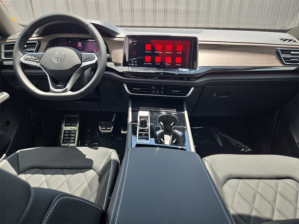 New 2025 Volkswagen Atlas SEL Premium R-Line image 16