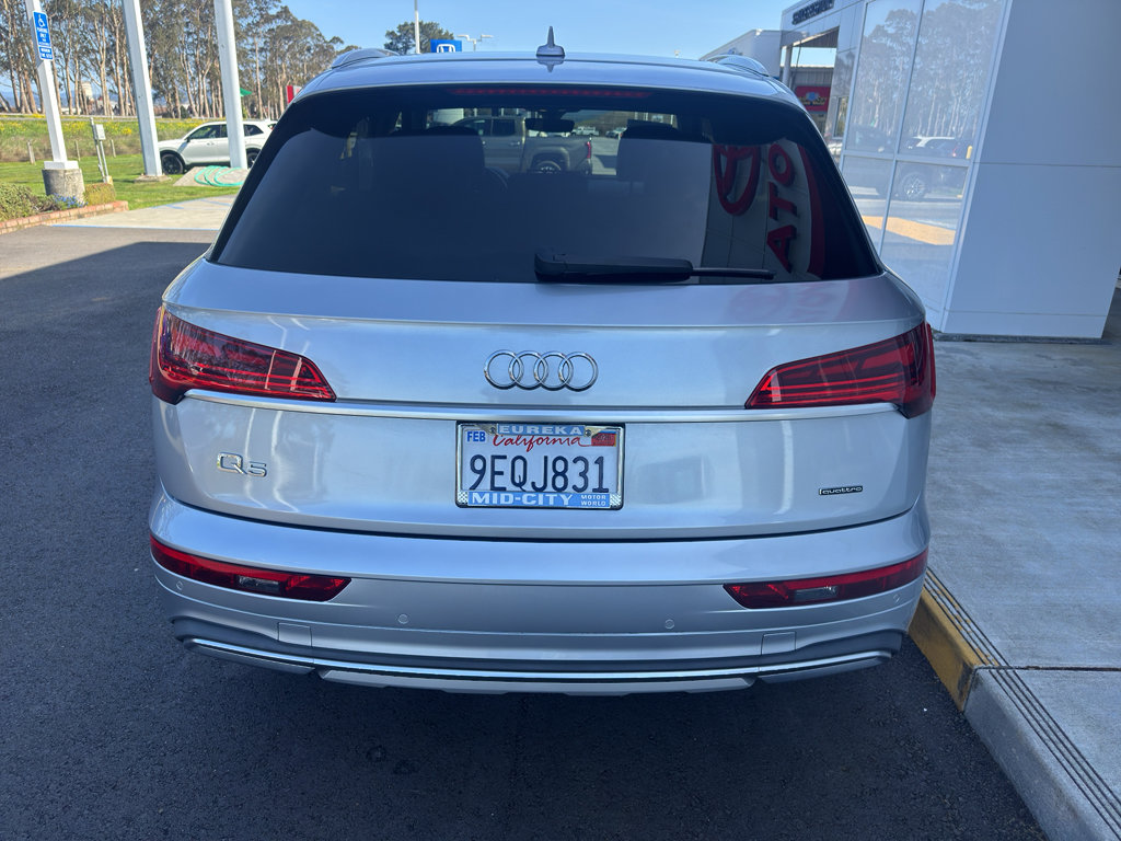 Used 2023 Audi Q5 2.0T Premium w/ Convenience Package image 12