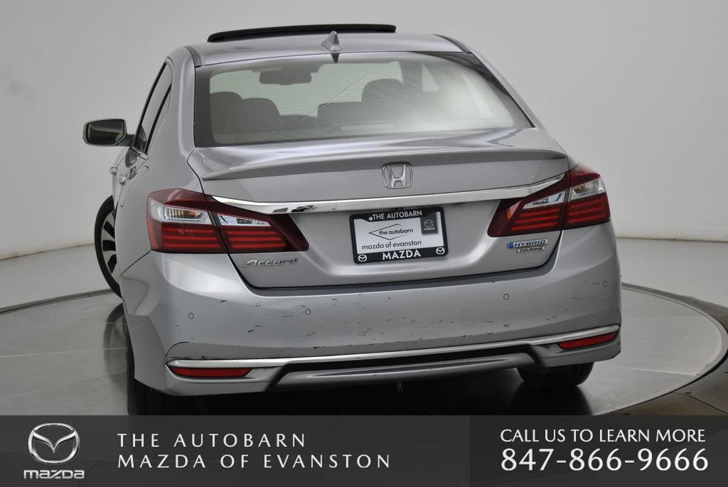 Used 2017 Honda Accord Touring image 10