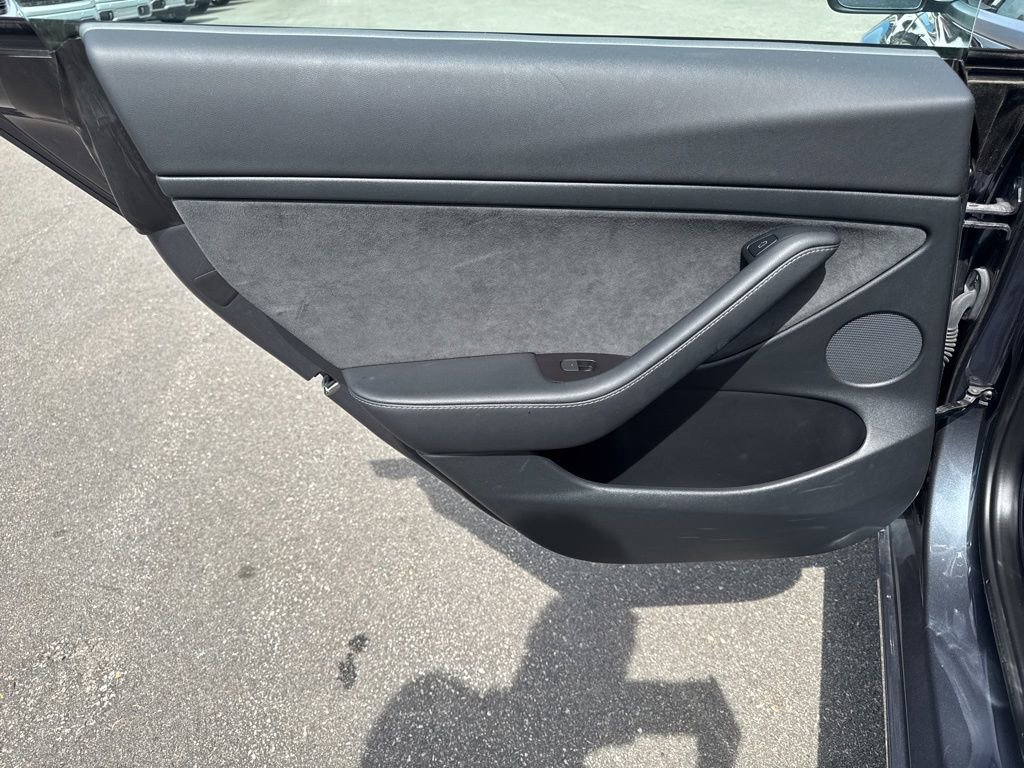 Used 2022 Tesla Model 3 Long Range image 27