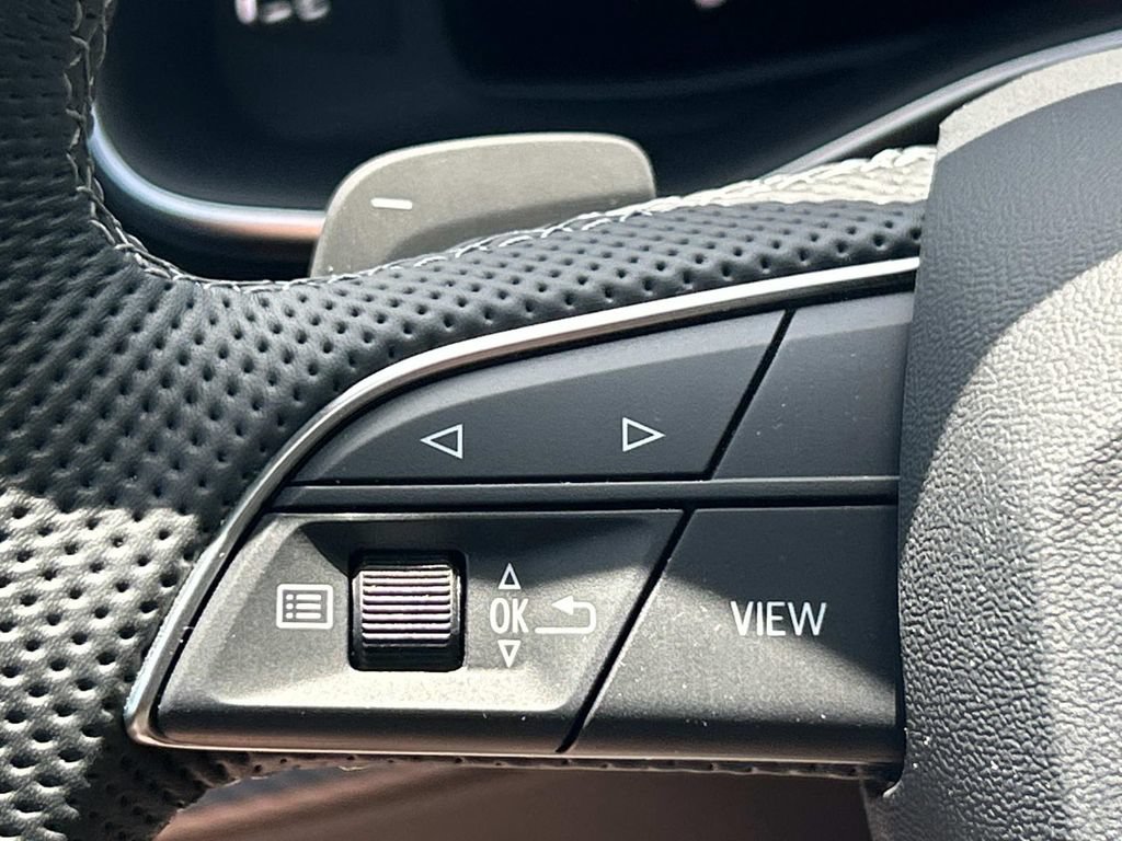 Used 2024 Audi SQ8 Prestige AWD/4WD image 33