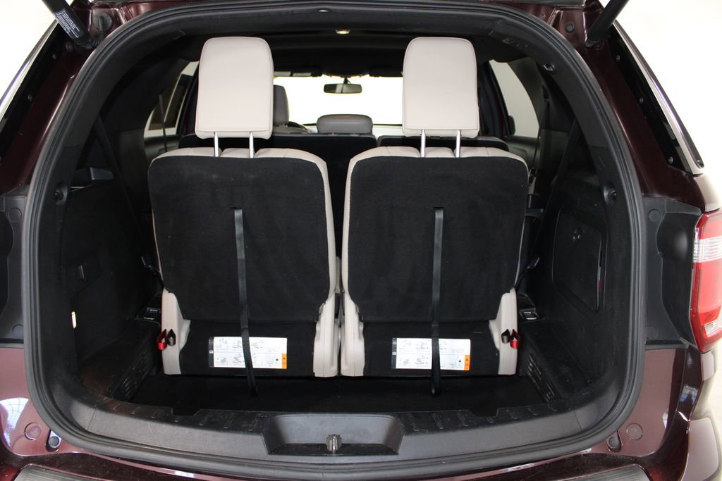 Used 2019 Ford Explorer XLT w/ Equipment Group 202A image 16