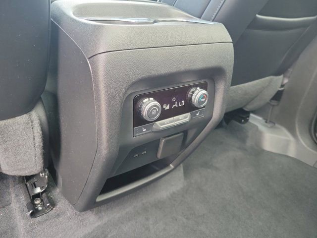 Used 2024 GMC Acadia Denali w/ Super Cruise Package image 15