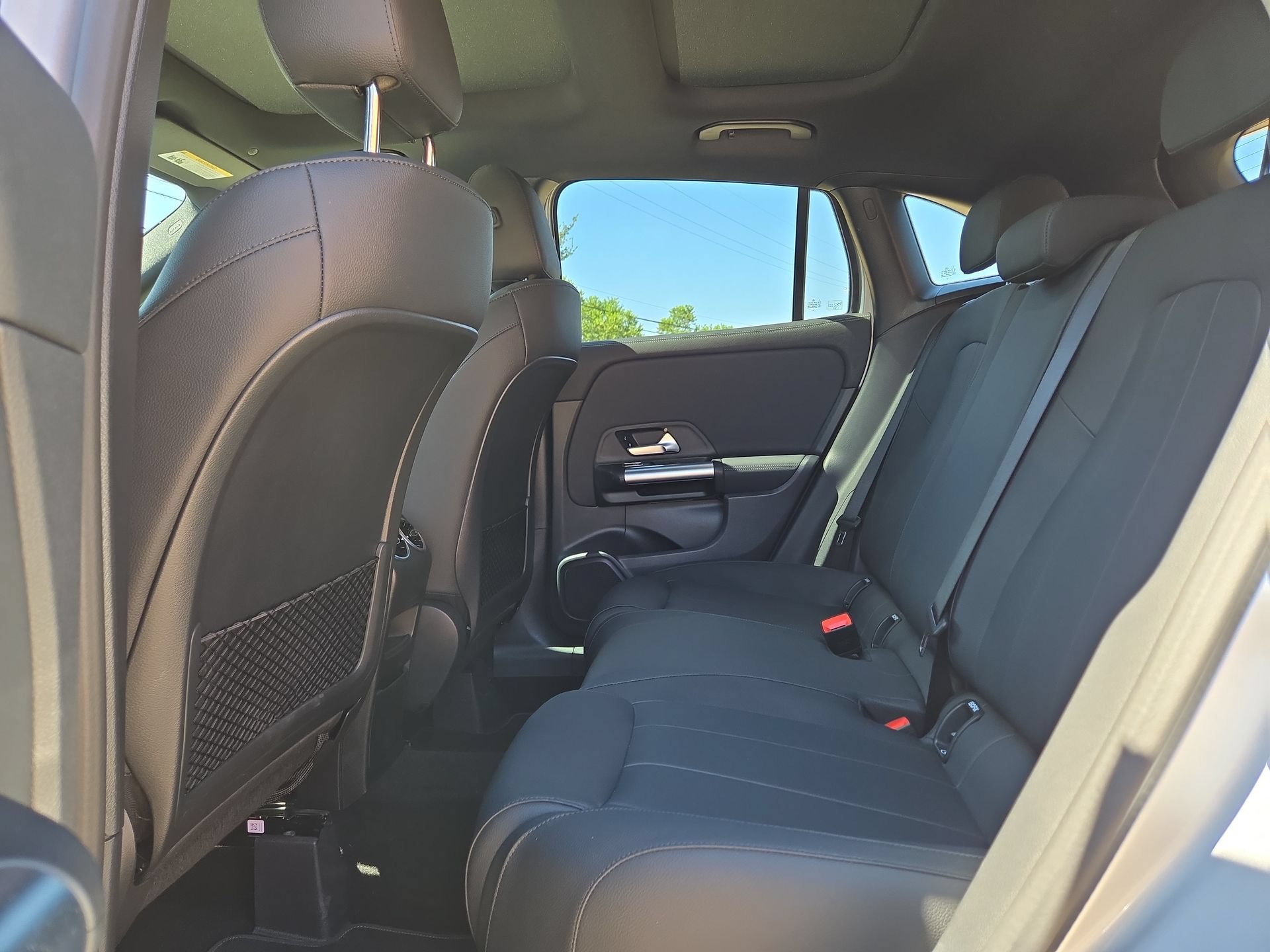 New 2025 Mercedes-Benz GLA 250 4MATIC image 13