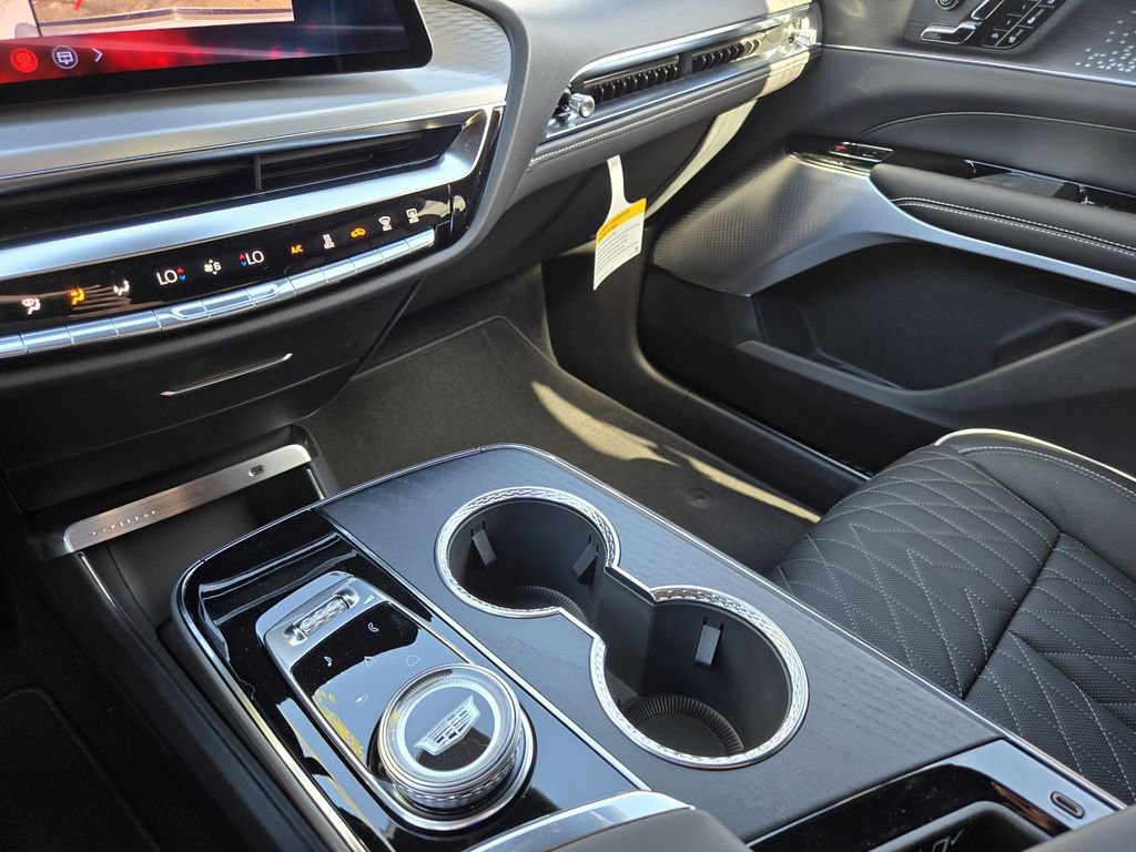 New 2026 Cadillac Lyriq V AWD/4WD image 13