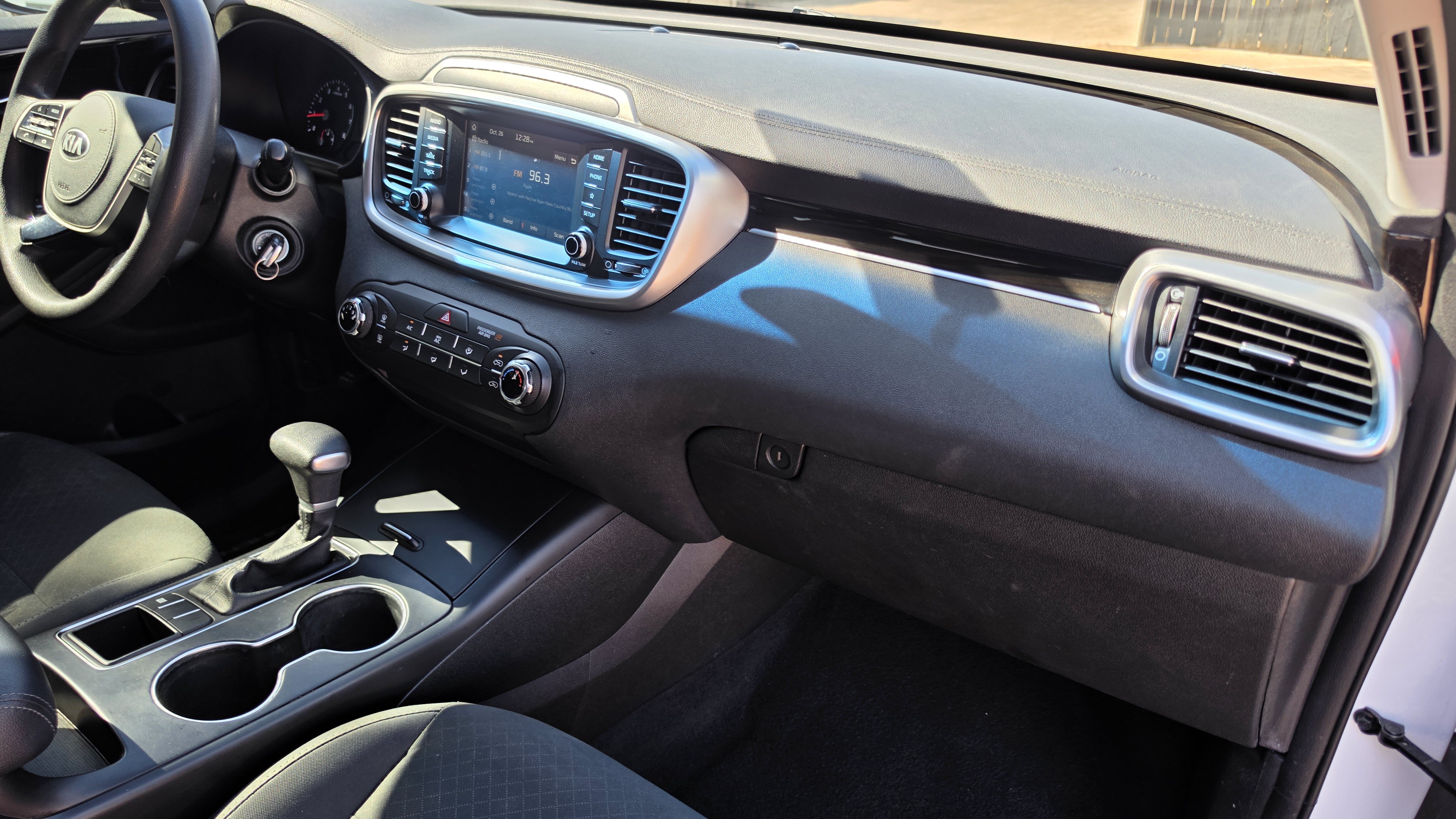 Used 2020 Kia Sorento L FWD image 33