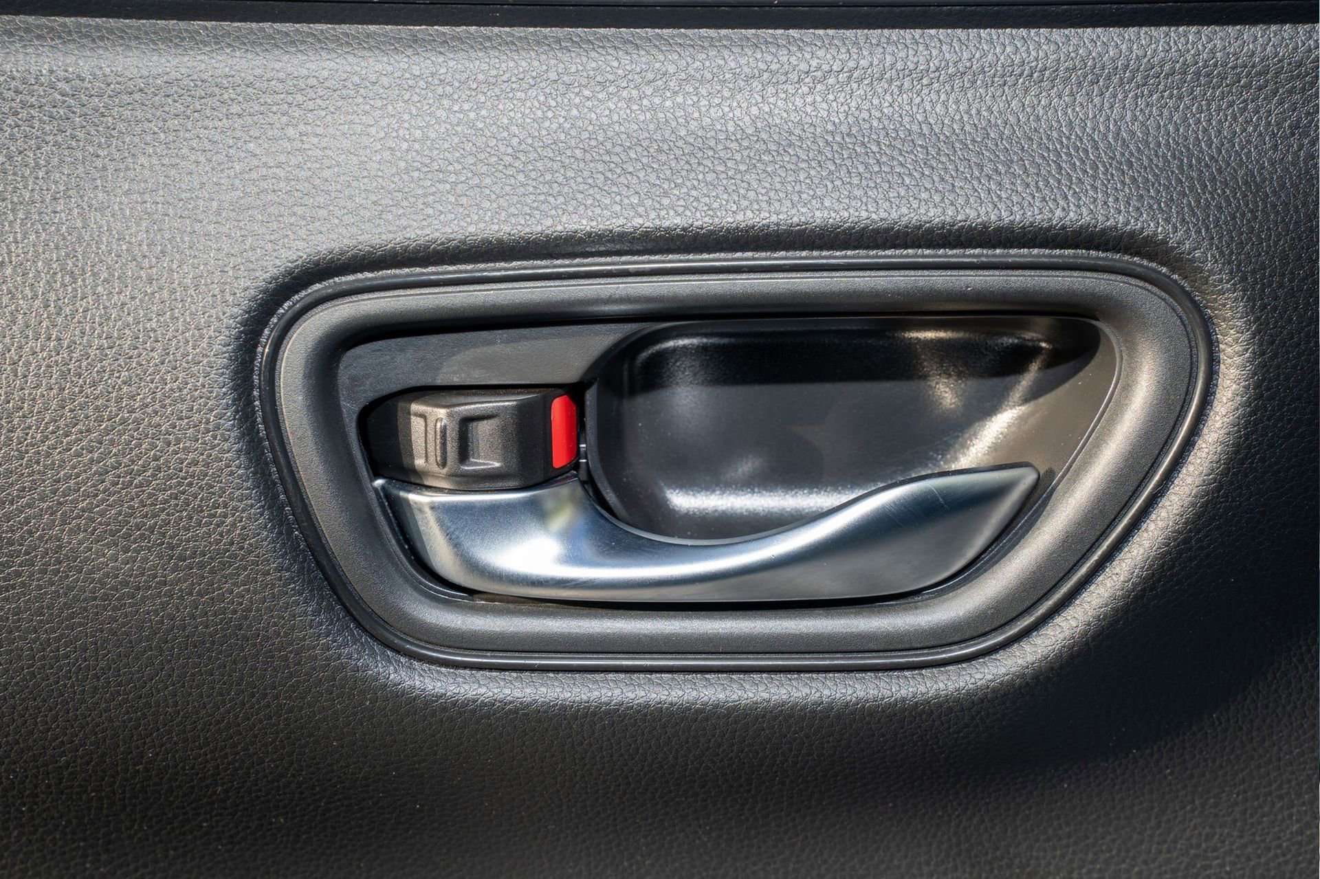 Certified 2023 Honda HR-V LX image 28