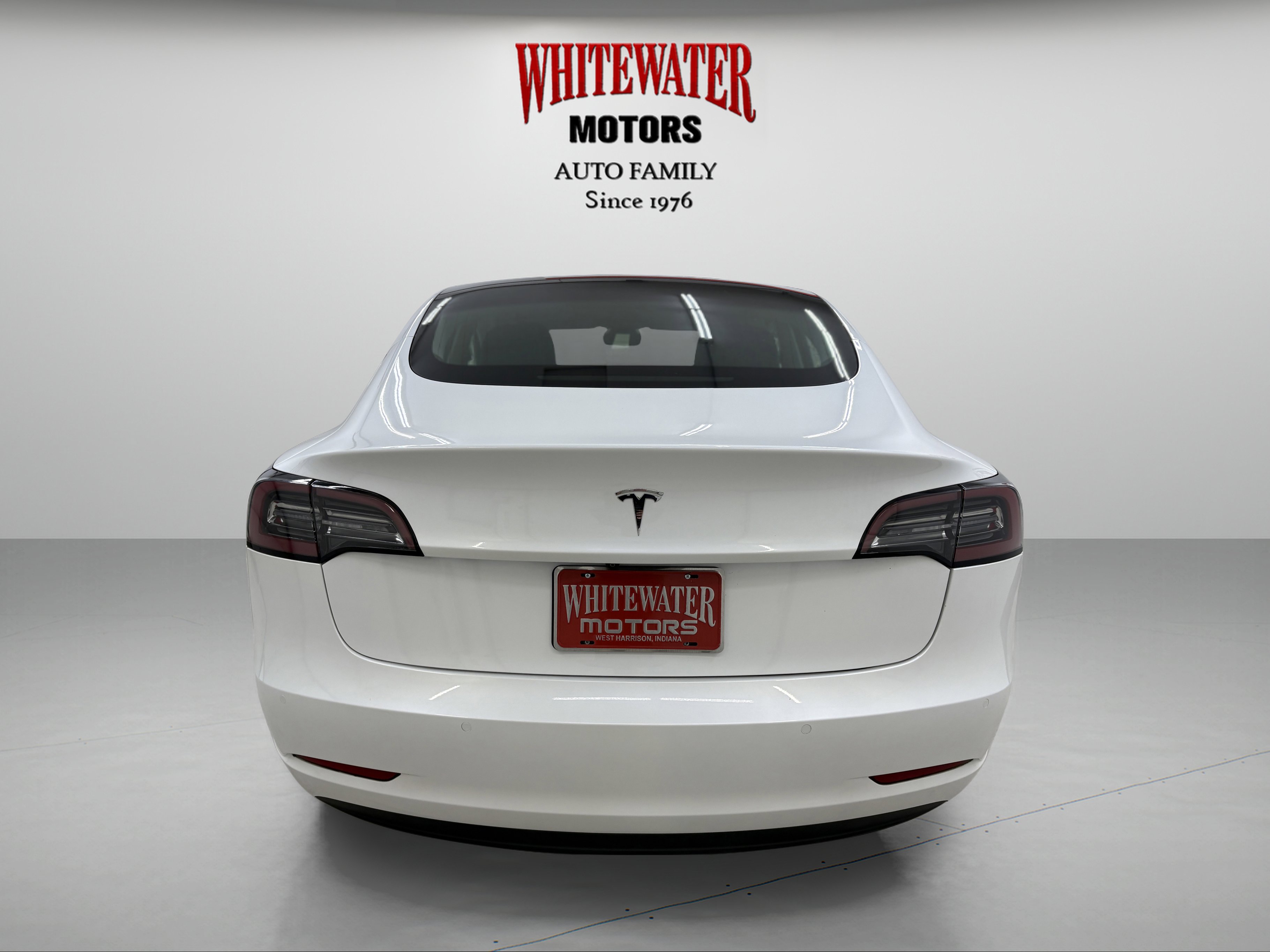 Used 2019 Tesla Model 3 Standard Range Plus image 3