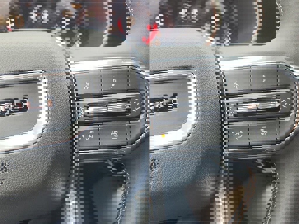 New 2026 GMC Canyon Denali image 16