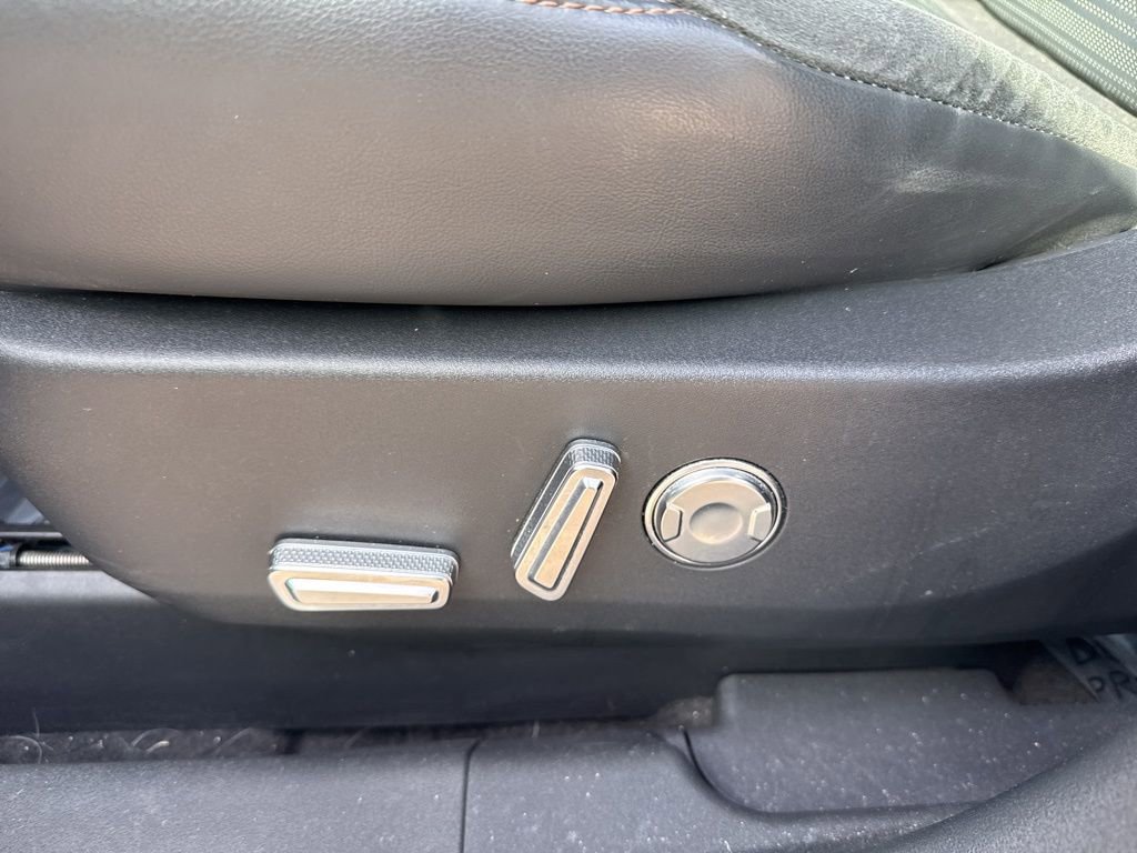 Used 2024 Lincoln Nautilus Reserve w/ Equipment Group 202A image 9