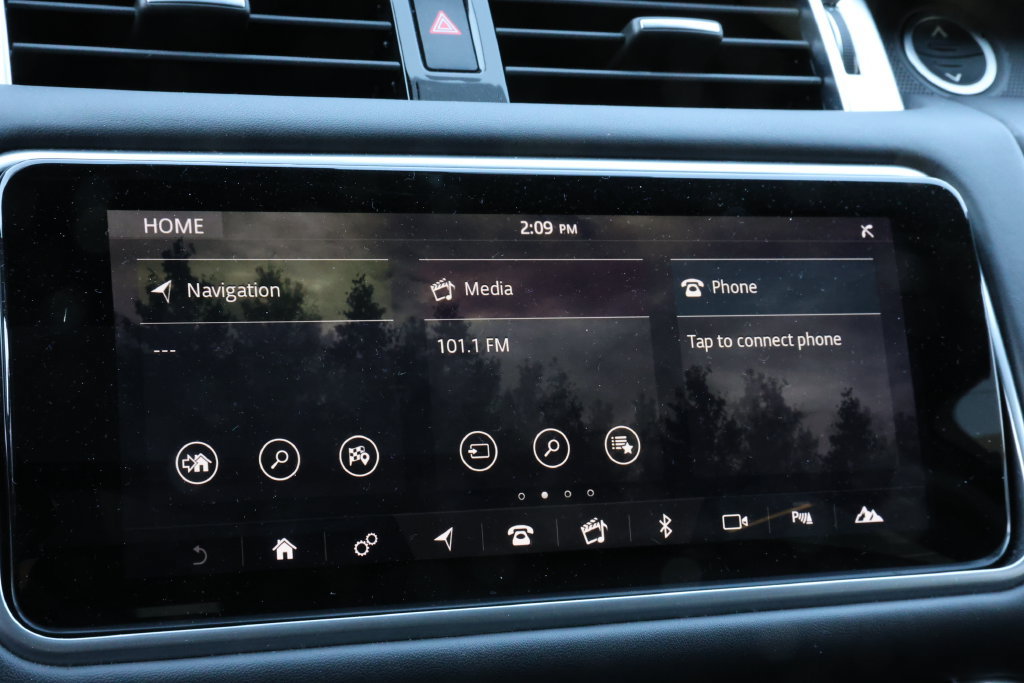 Used 2019 Land Rover Range Rover Sport SE AWD/4WD image 28