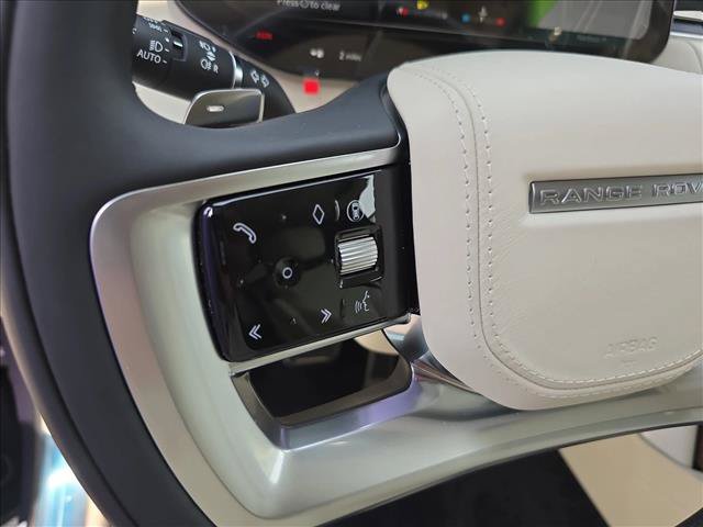 New 2026 Land Rover Range Rover Long Wheelbase SE AWD/4WD image 19