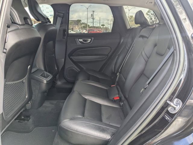 Used 2023 Volvo XC60 B5 Core FWD image 18