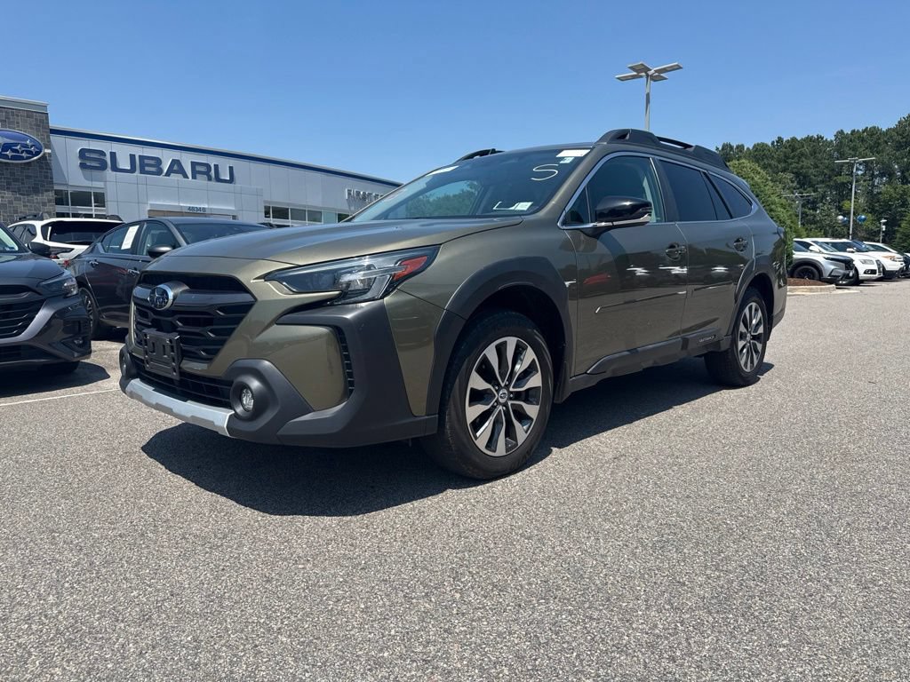 Used 2023 Subaru Outback Limited AWD/4WD image 2