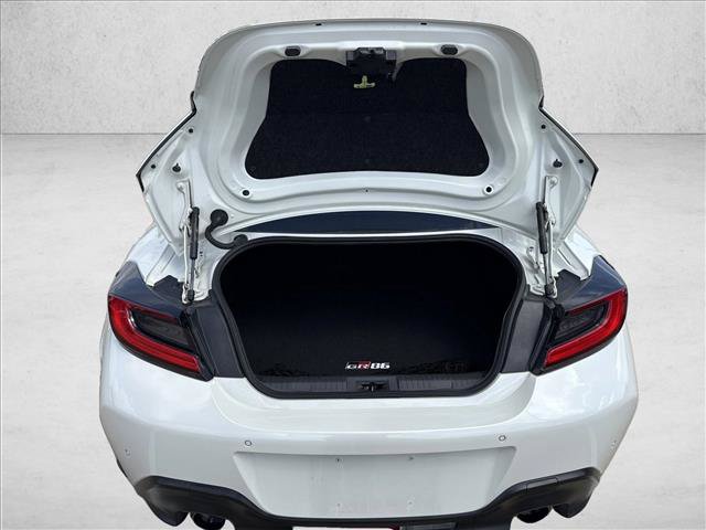 Used 2024 Toyota GR86 Premium RWD image 6
