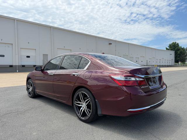 Used 2016 Honda Accord EX image 3