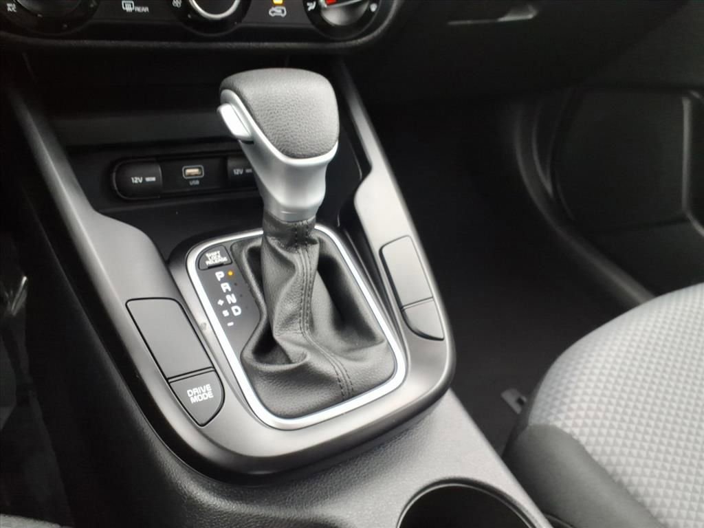 Used 2023 Kia Soul LX w/ LX Technology Package image 19