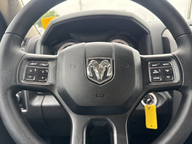 Used 2017 RAM 1500 Tradesman w/ Chrome Appearance Group RWD image 15