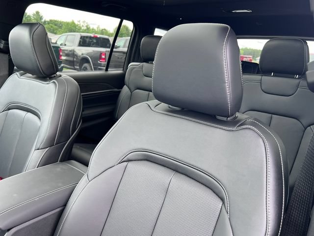 New 2026 Jeep Grand Cherokee L Limited AWD/4WD image 12