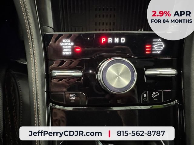 New 2026 Jeep Grand Cherokee Summit w/ Obsidian Package AWD/4WD image 20