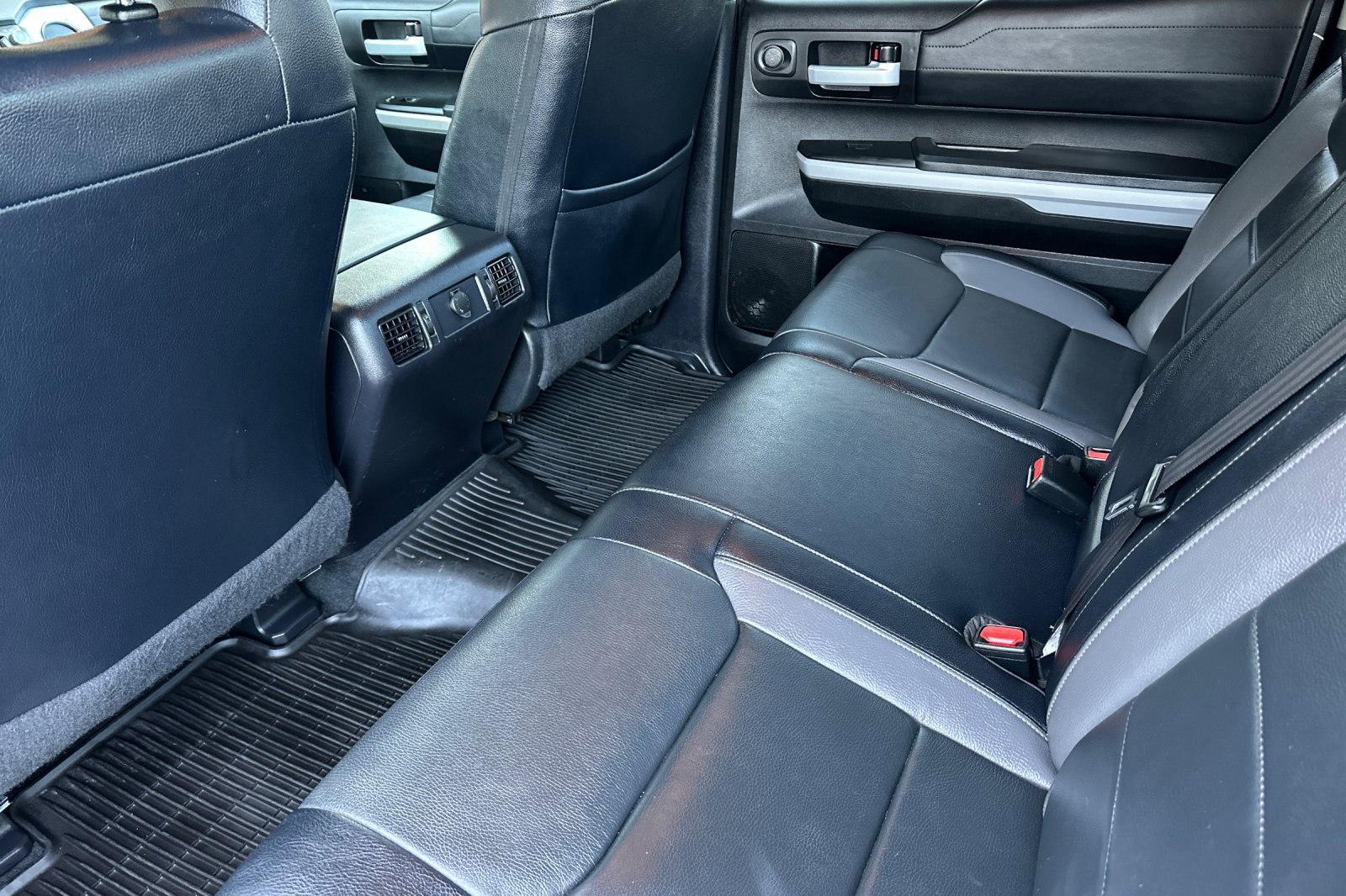 Used 2021 Toyota Tundra Limited w/ Limited Premium Package image 11