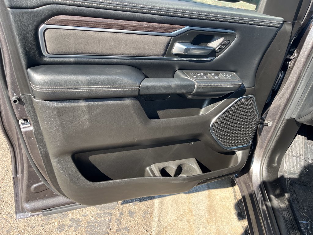 Used 2026 RAM 1500 Laramie w/ Sport Appearance Package AWD/4WD image 19