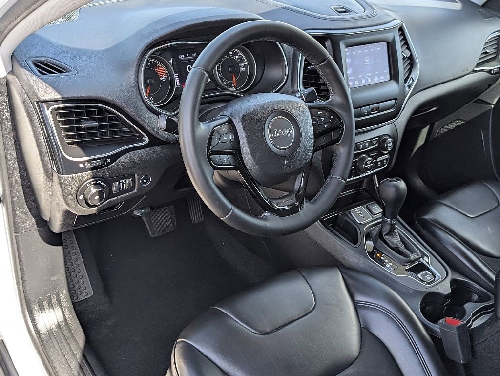 Used 2019 Jeep Cherokee Latitude Plus image 27
