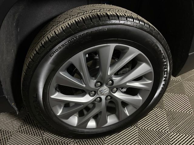 Used 2025 Buick Enclave Preferred image 40