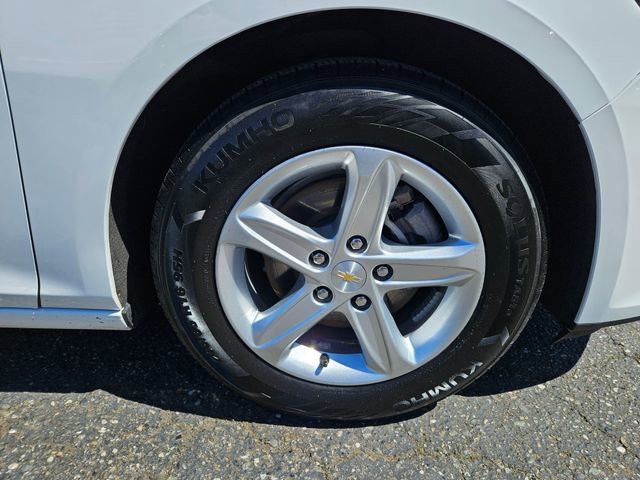 Used 2024 Chevrolet Malibu LT FWD image 17